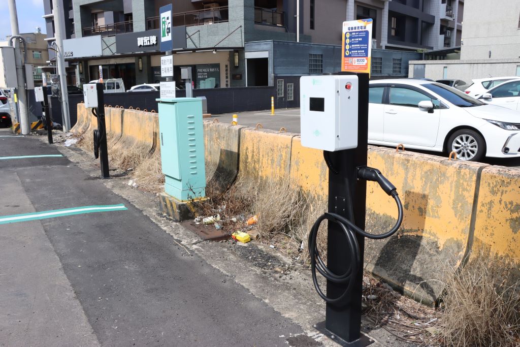 充電樁正式試營運