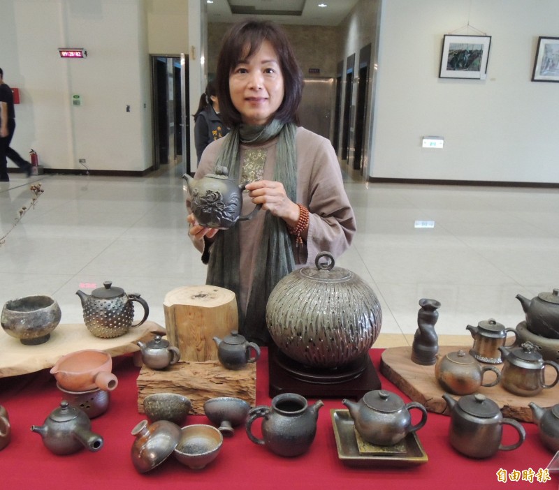 苗栗陶藝術節今年主題為「熠．韻」，展現各種陶藝創作。